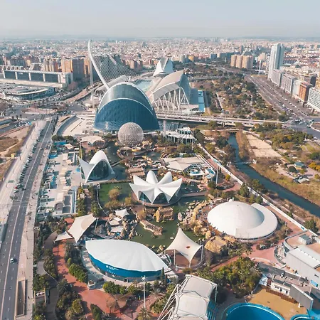 Apartamentos Ciudad De Las Artes Y Las Ciencias-3